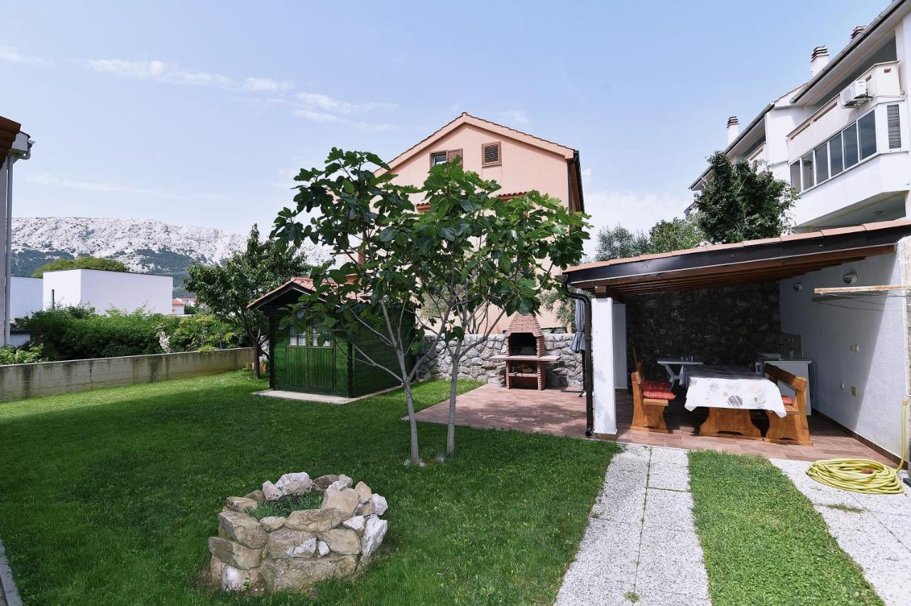 Apartments Luni Baška Exterior foto